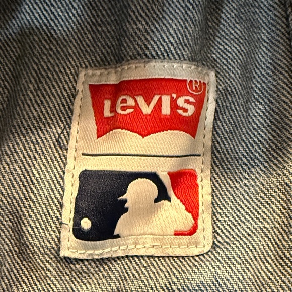 Levi's MLB Blue Denim Jacket with Red Sox Logo Patches - size Large - Picture 6 of 8